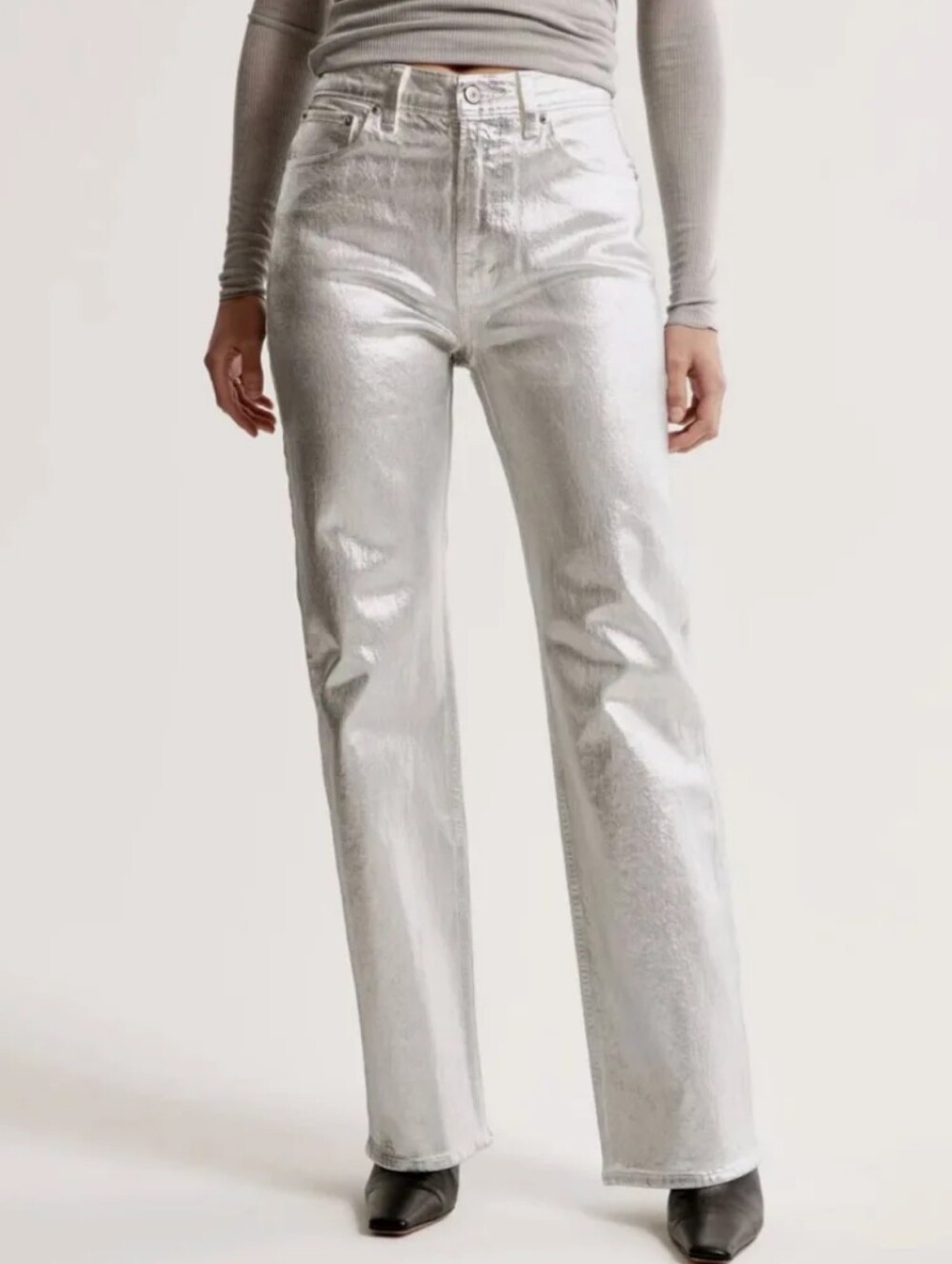 EUC Abercrombie & Fitch Curve Love 90s Relaxed Jean High Rise Silver Jeans